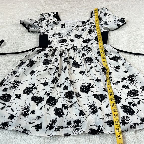 Xuan Xiang Zi Black and white patterned dress, size L - Picture 4 of 7